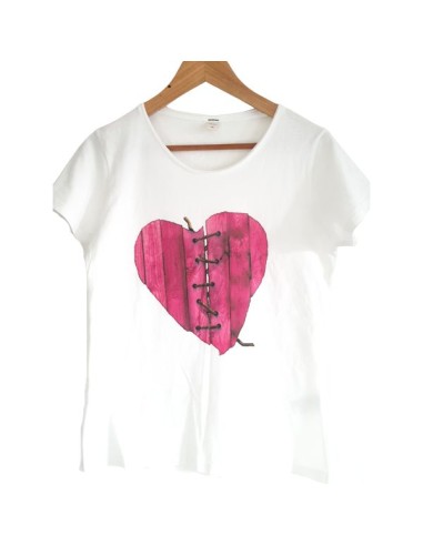 t-shirt d'arte Cuore illustrato da vania bellosi