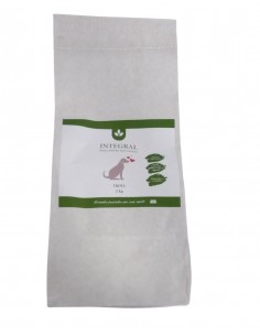 cibo pressato a freddo per cani con trota